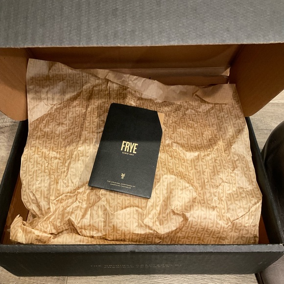 Frye Women's Gray Leather Ankle Boots - Picture 10 of 12